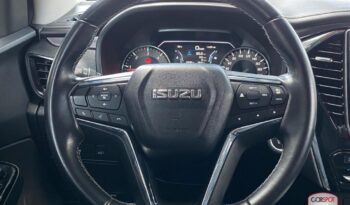 Isuzu MU-X 2023 lleno