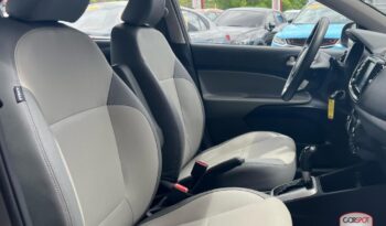 Kia Soluto 2024 lleno