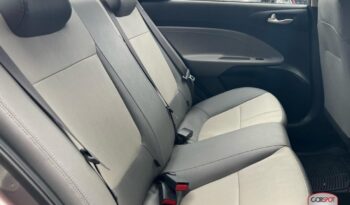 Kia Soluto 2024 lleno