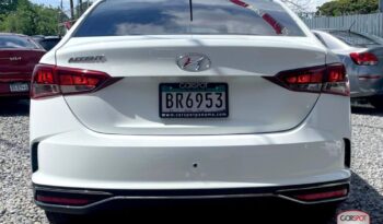 Hyundai Accent 2022 lleno