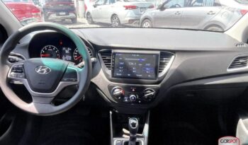Hyundai Accent 2022 lleno