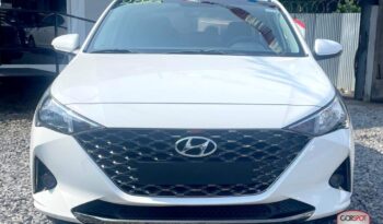 Hyundai Accent 2023 lleno