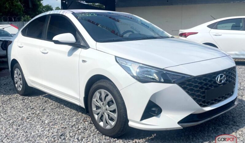 Hyundai Accent 2023 lleno