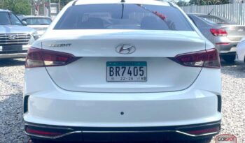 Hyundai Accent 2023 lleno