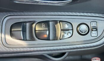 Nissan Versa 2021 lleno