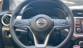 Nissan Versa 2021 lleno