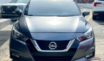 Nissan Versa 2021 lleno