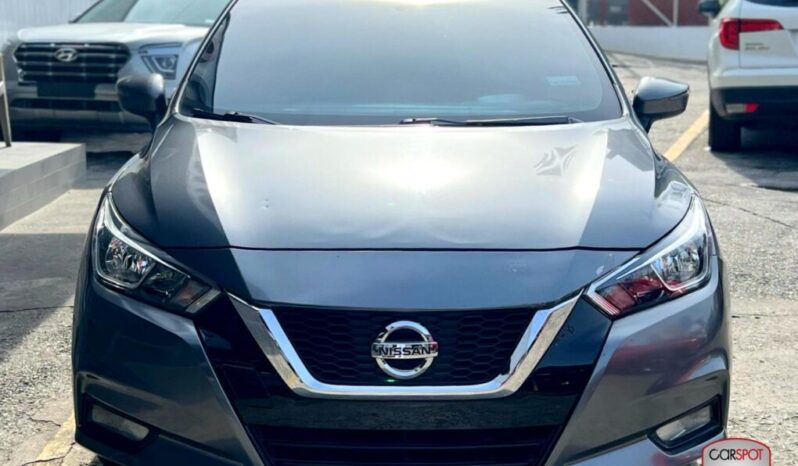 Nissan Versa 2021 lleno