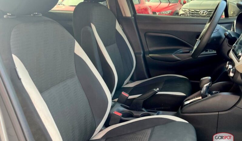 Nissan Versa 2021 lleno