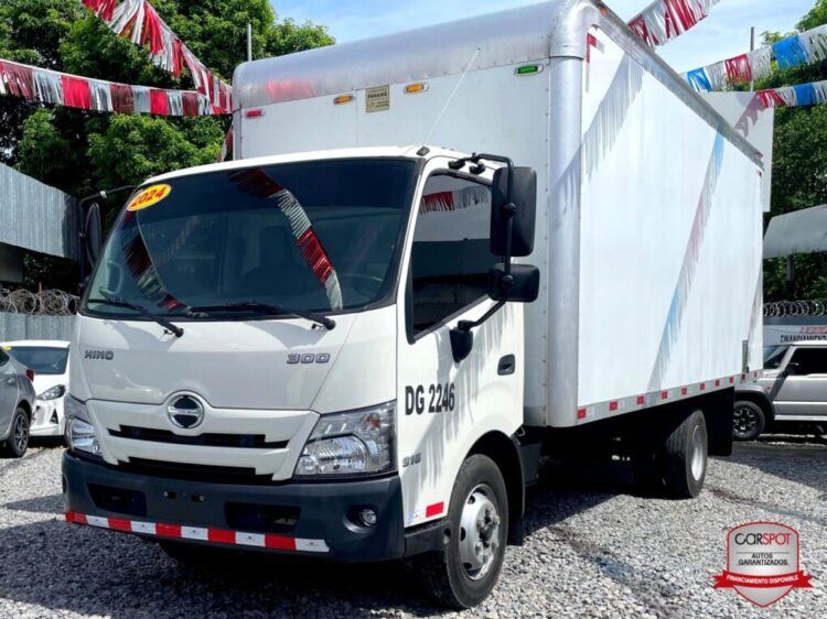  hino  dutro  2024 