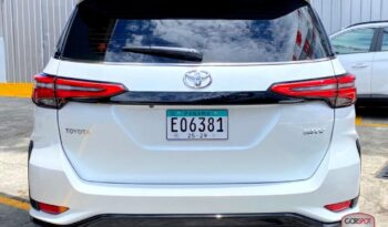 Toyota Fortuner SRV 2025 lleno