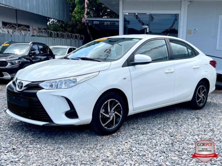  toyota  yaris  2022 
