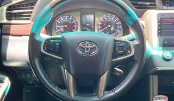 Toyota Innova Venturer 2022 lleno