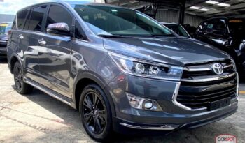 Toyota Innova Venturer 2022 lleno