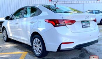 Hyundai Accent Solaris 2023 lleno