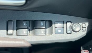 Toyota Yaris E 2023 lleno