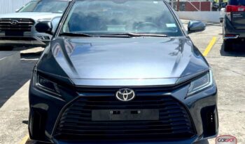 Toyota Yaris E 2023 lleno
