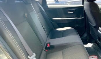 Toyota Yaris E 2023 lleno