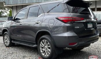 Toyota Fortuner SRV 2023 lleno