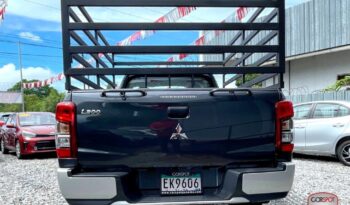Mitsubishi L200 2024 lleno